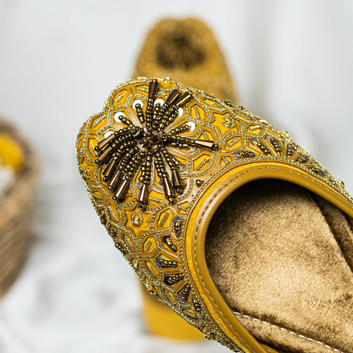 Ethnic