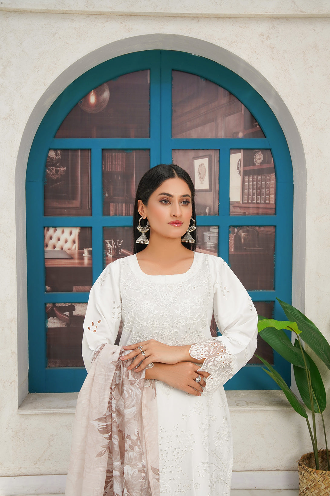 3-PC Casual Embroidered  Cambric