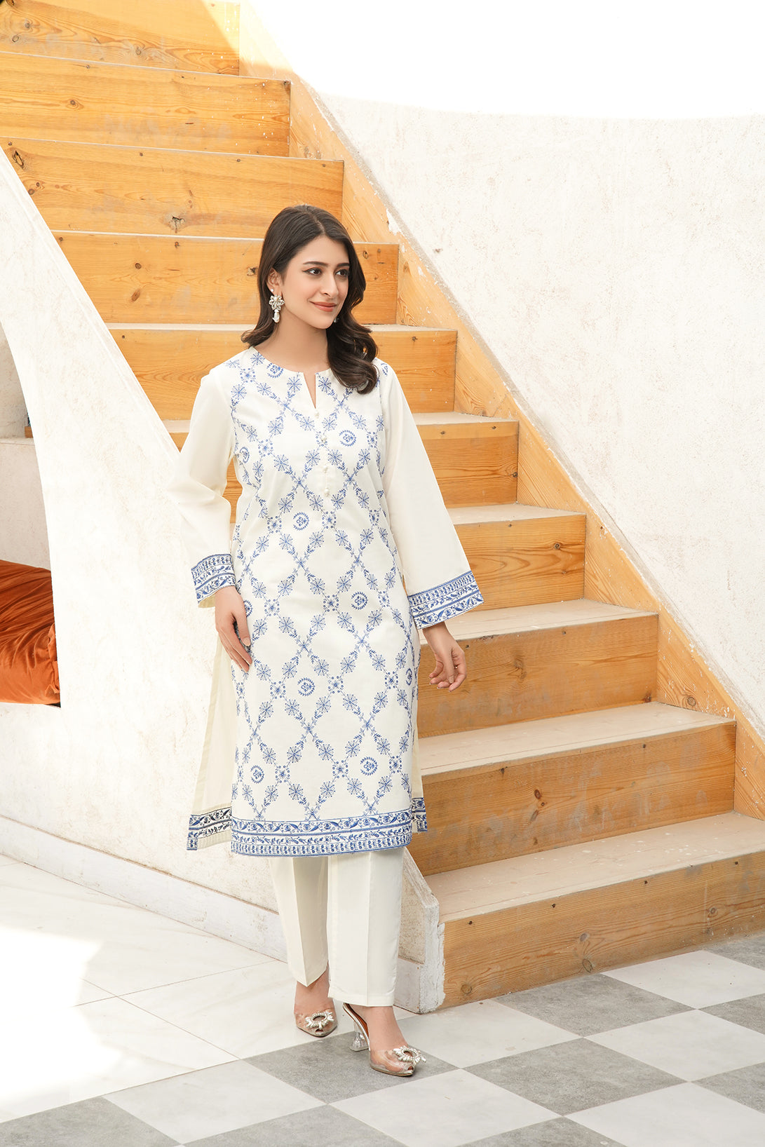 2-PC Embroided Luxury Lawn