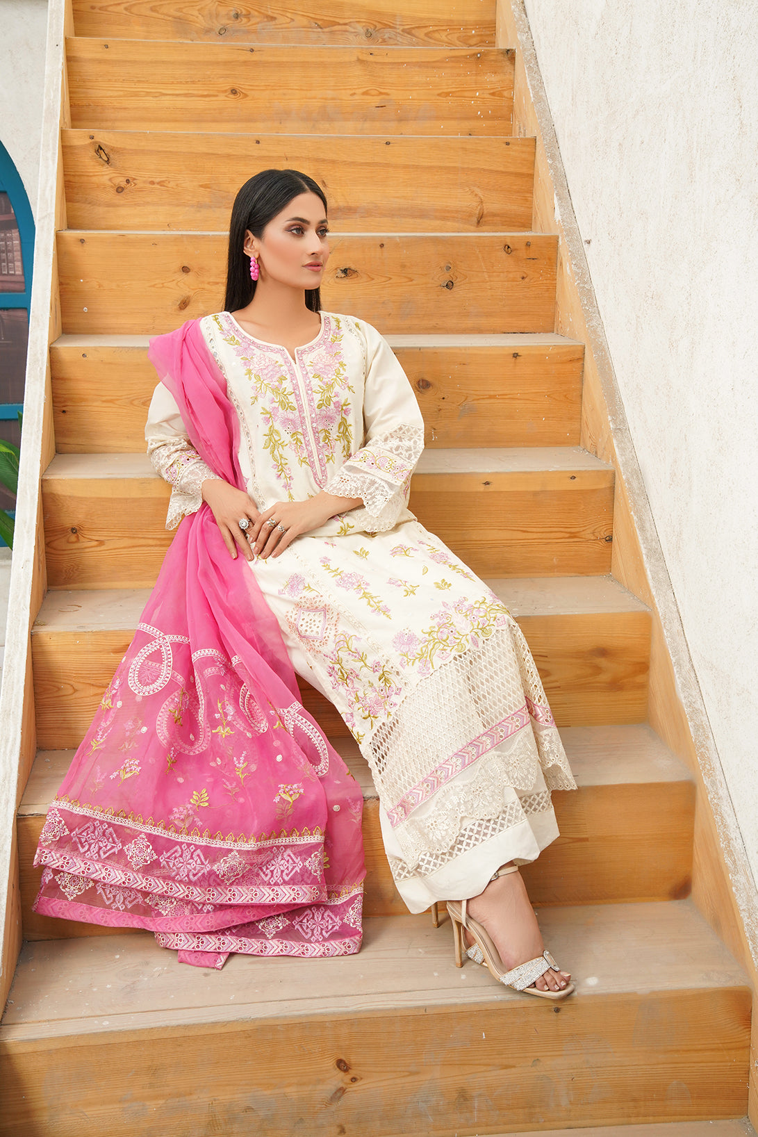 3-PC Casual Embroidered  Cambric