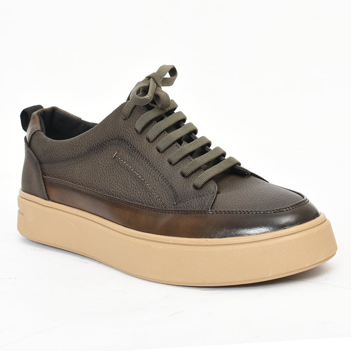 Sports Shoes