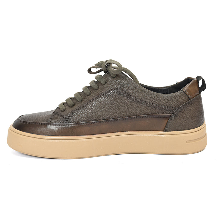 Sports Shoes