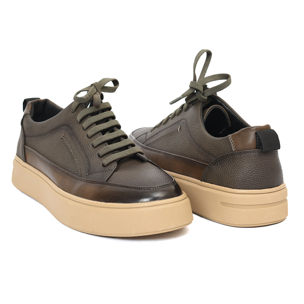 Sports Shoes