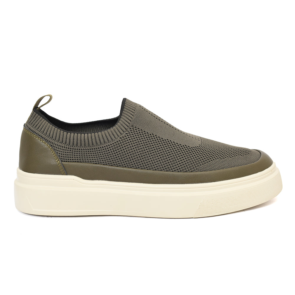 Sports Shoes