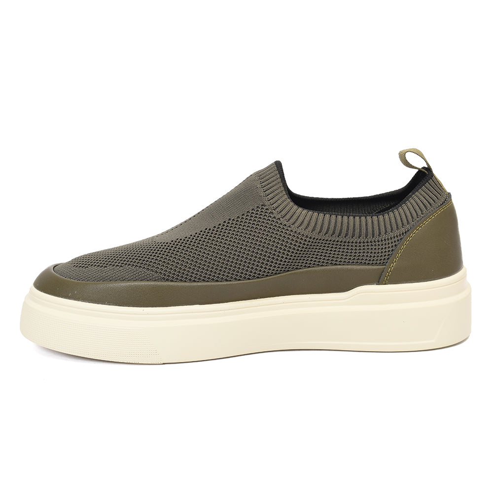 Sports Shoes